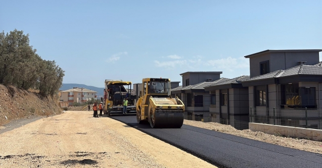 Gemlikte modern kentleşme hamlesi: Asfalt çalışmaları hız kesmiyor