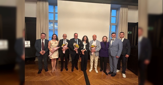 Münihte Türk ve Alman temsilcilerden demokrasi vurgusu