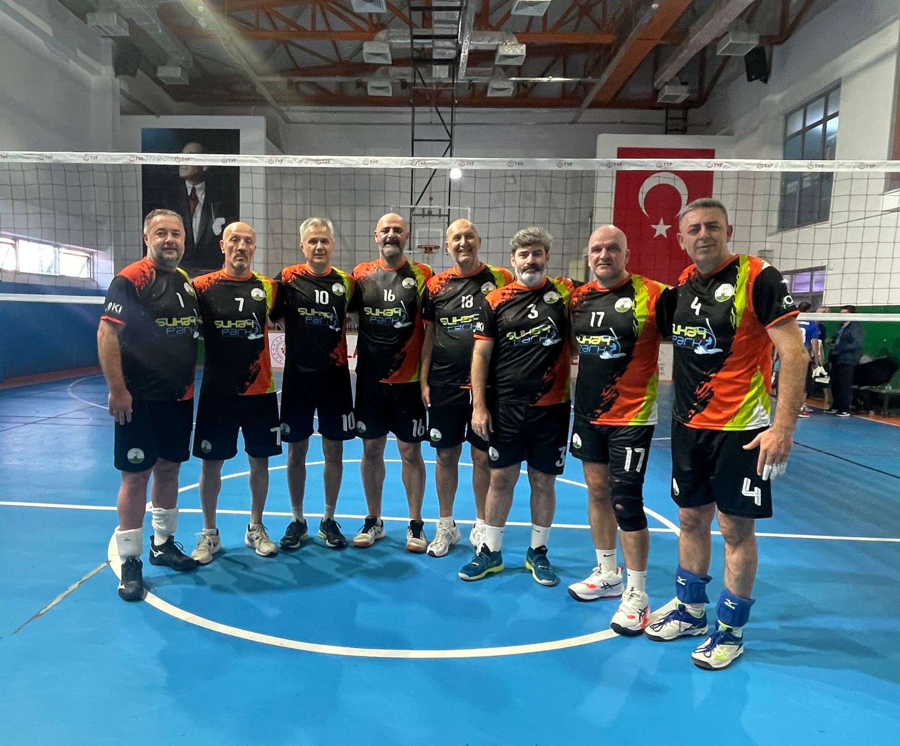 Osmangazi Belediyespor Veteran Voleybol Takımı Muğla’da şampiyon oldu