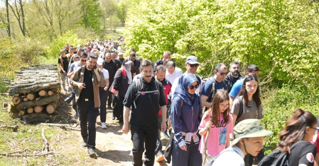 İznik Gölü manzaralı parkur: Yenişehir doğa yürüyüşleri devam ediyor