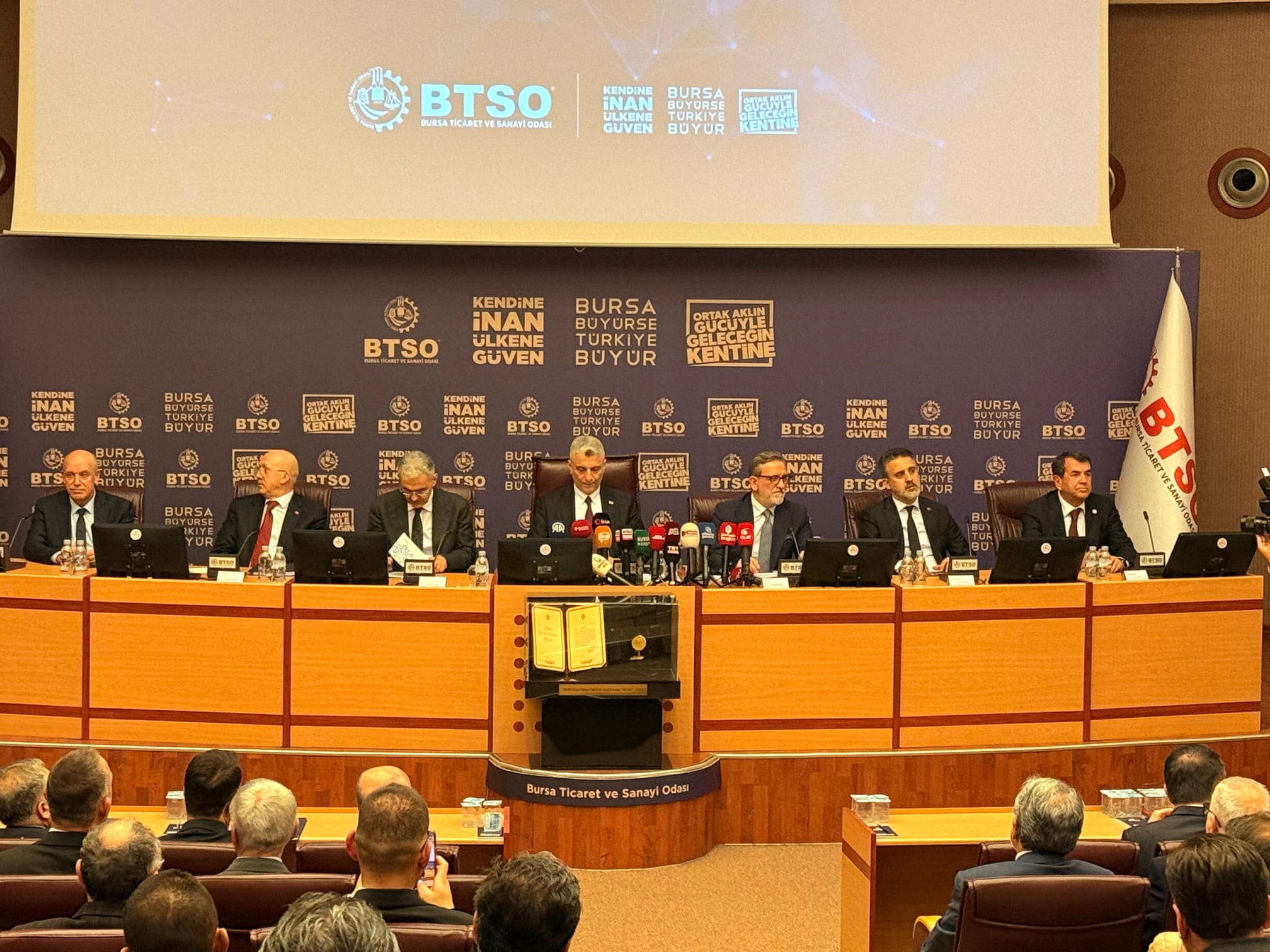 Ticaret Bakanı Ömer Bolat: “Bursa Türkiye ekonomisi için büyük bir moral kaynağı”