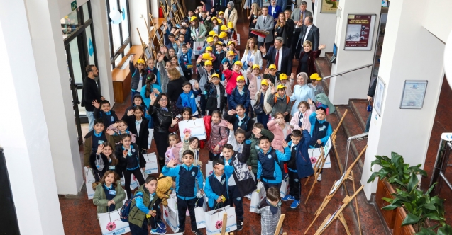 Bursa'da binlerce öğrenci suyun geleceği için tek ses oldu
