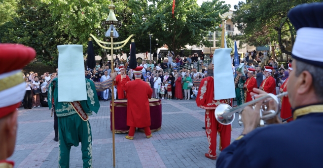 Ulu Cami'nin gölgesinde 700. yıl dönümü mehter konserleri
