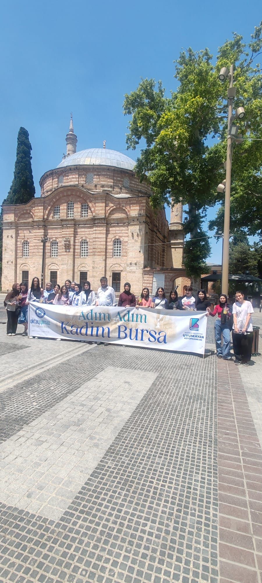 Yıldırımlı gençler "Adım Adım Kadim Bursa" ile tarihin izinde