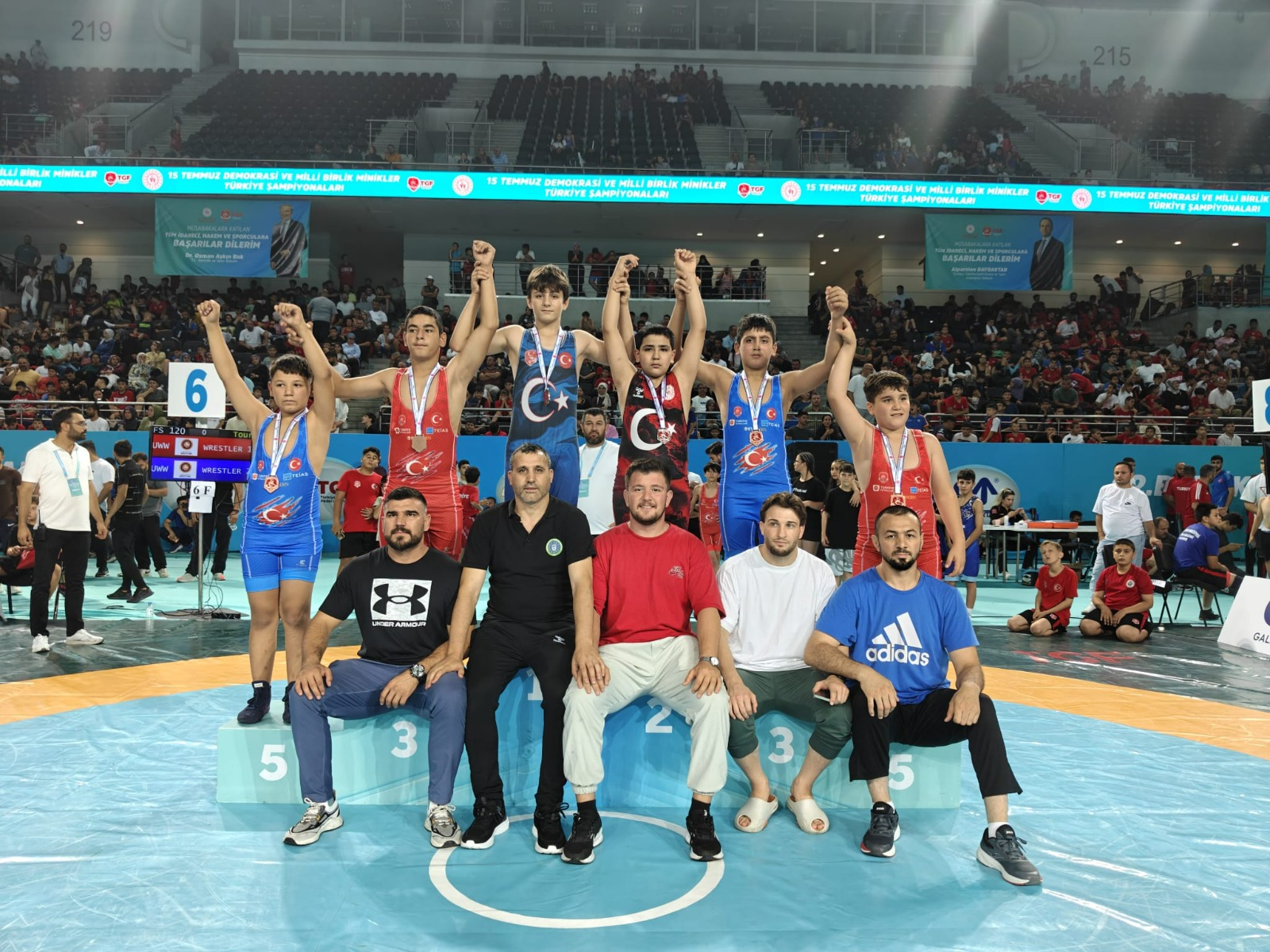 Ankara Arena’da kürsü Bursa Büyükşehir Belediyesporlu gençlerin oldu