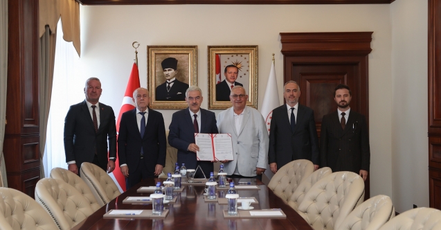 Karacabey'de 5 hekimlik aile sağlığı merkezi için imzalar atıldı