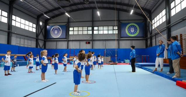 Bursa’da 35 binden fazla çocuk yazı sporla geçirdi