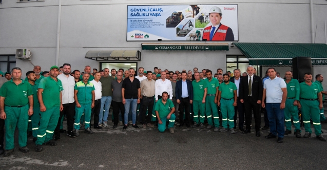Osmangazi’de 3 bin kişilik güçlü ekiple temiz ve yaşanabilir şehir mesaisi