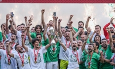 Yeşil beyazlı coşku: Bursaspor kupasını kaldırdı
