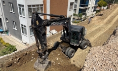 Gemlikte Yol Açma Çalışmaları Hız Kesmeden Sürüyor