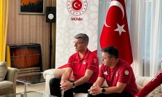 Milli atıcılar Münihte Başkonsolos Süalp Erdoğanı ziyaret etti