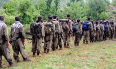 PKK kendini feshetti: Süleymaniye#039;de silah bırakma töreni