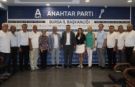 Bursa Muhtarlar Derneği'nden Anahtar Parti'ye ziyaret