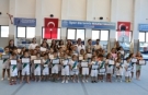 Nilüferli çocukların spor okulu keyfi sertifikalarla taçlandı