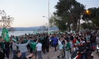 İznik’te şampiyonluk gecesi: Bursaspor sevgisi sokaklara taştı