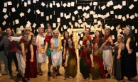 “Nerede Kalmıştık” oyunu geleceğe umut oldu