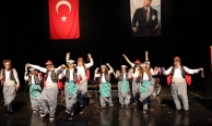 Bizim Ev katılımcılarından alkış alan yıl sonu gösterisi