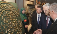 Tarihi ve kutsal eserler Bursalılarla buluştu
