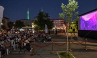 Osmangazi'de mahalle mahalle gezen yazlık sinema nostaljisi başladı