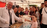 Başkan Şadi Özdemir mahalle sakinleriyle parkta buluştu