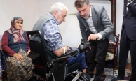 Büyükşehir, akülü sandalye talebini yerine getirdi