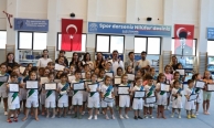 Nilüferli çocukların spor okulu keyfi sertifikalarla taçlandı