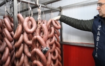 Osmangazi’de gıda denetiminde bozuk sucuk çıktı