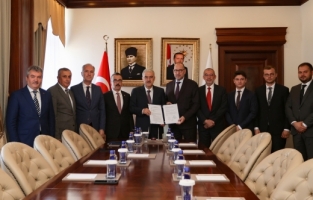 İnegöl’e kazandırılacak iki yeni anaokulu için imzalar atıldı