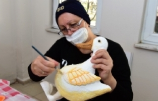 Atıklar sanat eserine dönüşüyor