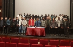 Genç sinemacılar bu atölyede yetişiyor