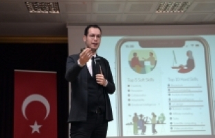 ‘Teknoloji Çağında Eğitim’ Söyleşisi