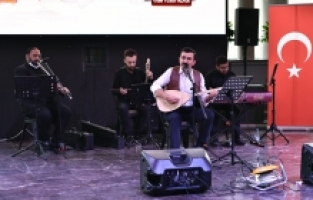 Osmangazi’de Aşık Veysel Türküleri Yankılandı