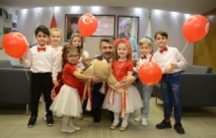 23 Nisan'da makam çocukların