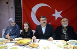 Başkan Yılmaz, iftar sofralarına konuk oluyor