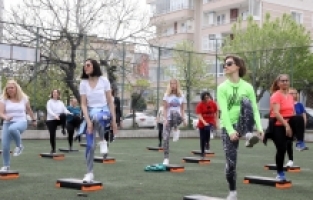 Mudanya Belediyesi'nden açık havada spor etkinliği