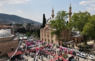Bursa'da 600 yıllık 'Erguvan Bayramı' yaşatılıyor