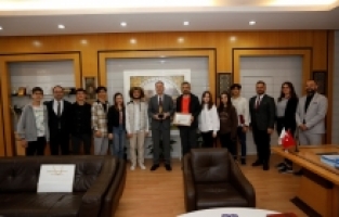 İnegöl Belediye Başkanı Taban Halk Dansları Topluluğunu Ağırladı