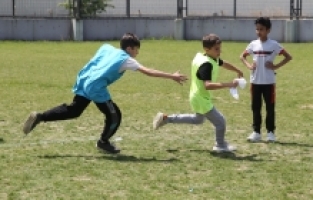 Spor şenliklerinde mendili kapan kaçtı