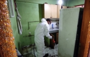 Çöp ev temizlenip dezenfekte edildi