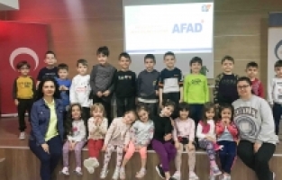 Karacabey'de öğrencilere afet farkındalık eğitimi verildi