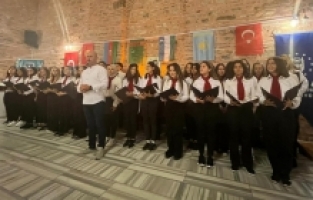 Kültür Akademisi’nde Gençleşen Türküler rüzgarı