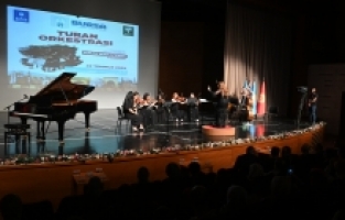 Turan Orkestrası ile Türk dünyası ezgileri