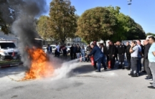 Belediye personeline yangın tatbikatı