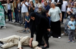 İnegöl'de asırlık zafer canlandırıldı, vatandaşlar gözyaşlarını tutamadı