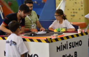 İnegöl’de Teknoloji Festivaline 61 İlden Mucitler Katıldı