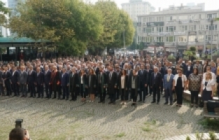 “Parolamız Hukuk, İşareti Demokrasi, İlkemiz Laiklik!”