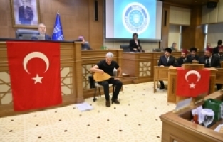 Puşide-i siyah meclis kürsüsünde