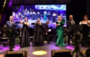 Sanat Güneşi’ne Osmangazi’de Vefa Gecesi