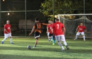 Fuat Sakarya Şampiyonu Nilüfer Belediyespor