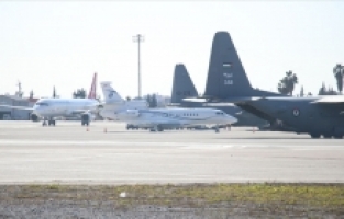 Deprem bölgesinde uçuş trafiği 10 bini aştı